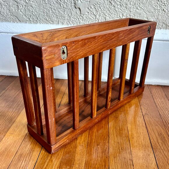 Vintage Goodwood Teak Wall-Mounted Magazine or Mail Rack - Picture 3 of 10